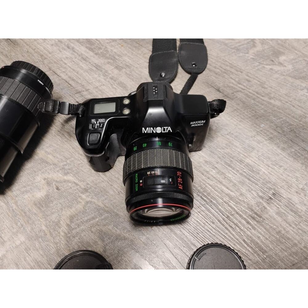 Minolta Maxxum 3000i Bundle Set 35mm SLR Film Camera 2 Lenses Flash untested